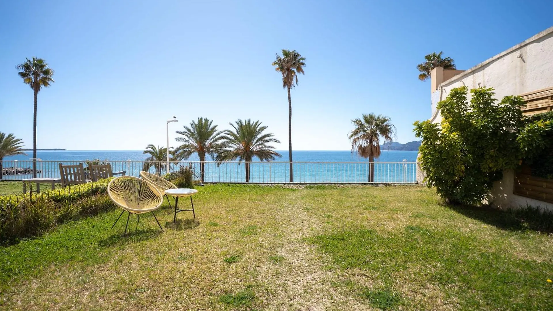 Apartment Luxueux Appartement Avec Jardin Suspendu Vue Mer 10 Min Du Palais Cannes