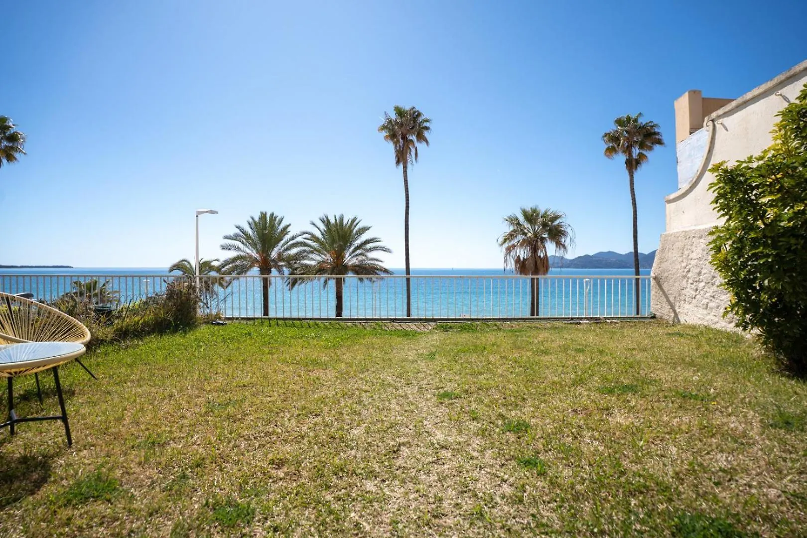 Luxueux Appartement Avec Jardin Suspendu Vue Mer 10 Min Du Palais Cannes Apartment