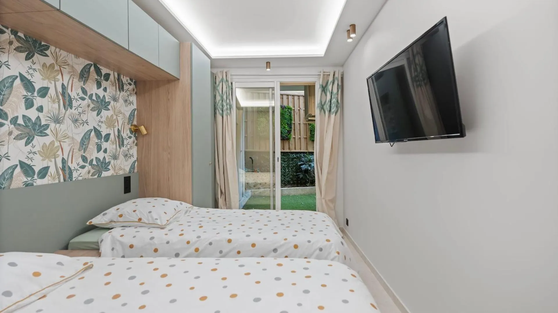 Luxueux Appartement Avec Jardin Suspendu Vue Mer 10 Min Du Palais Cannes Apartment