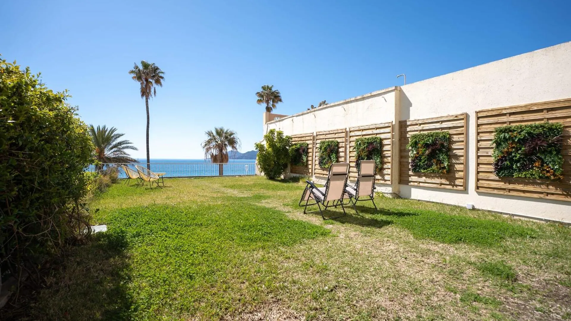 Luxueux Appartement Avec Jardin Suspendu Vue Mer 10 Min Du Palais Cannes 0*,