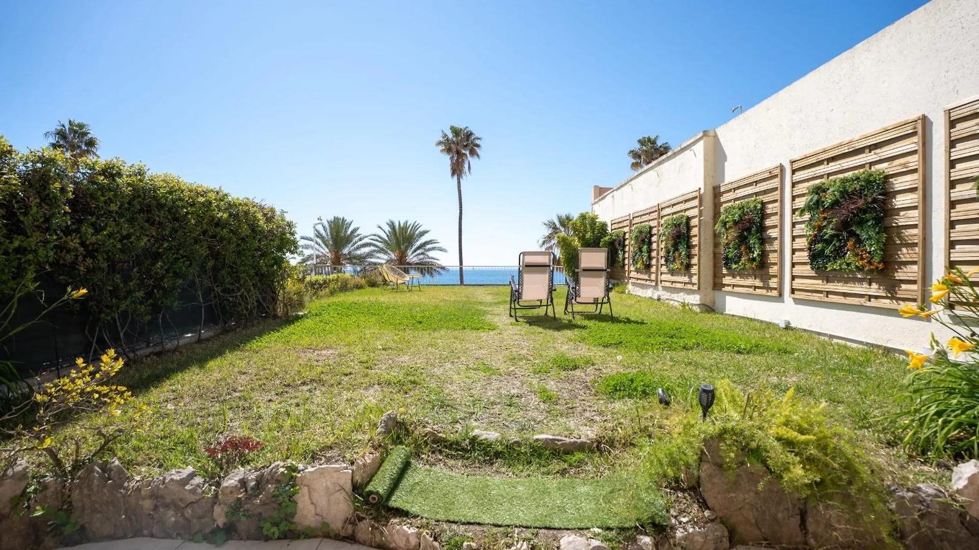 Luxueux Appartement Avec Jardin Suspendu Vue Mer 10 Min Du Palais Cannes Apartment