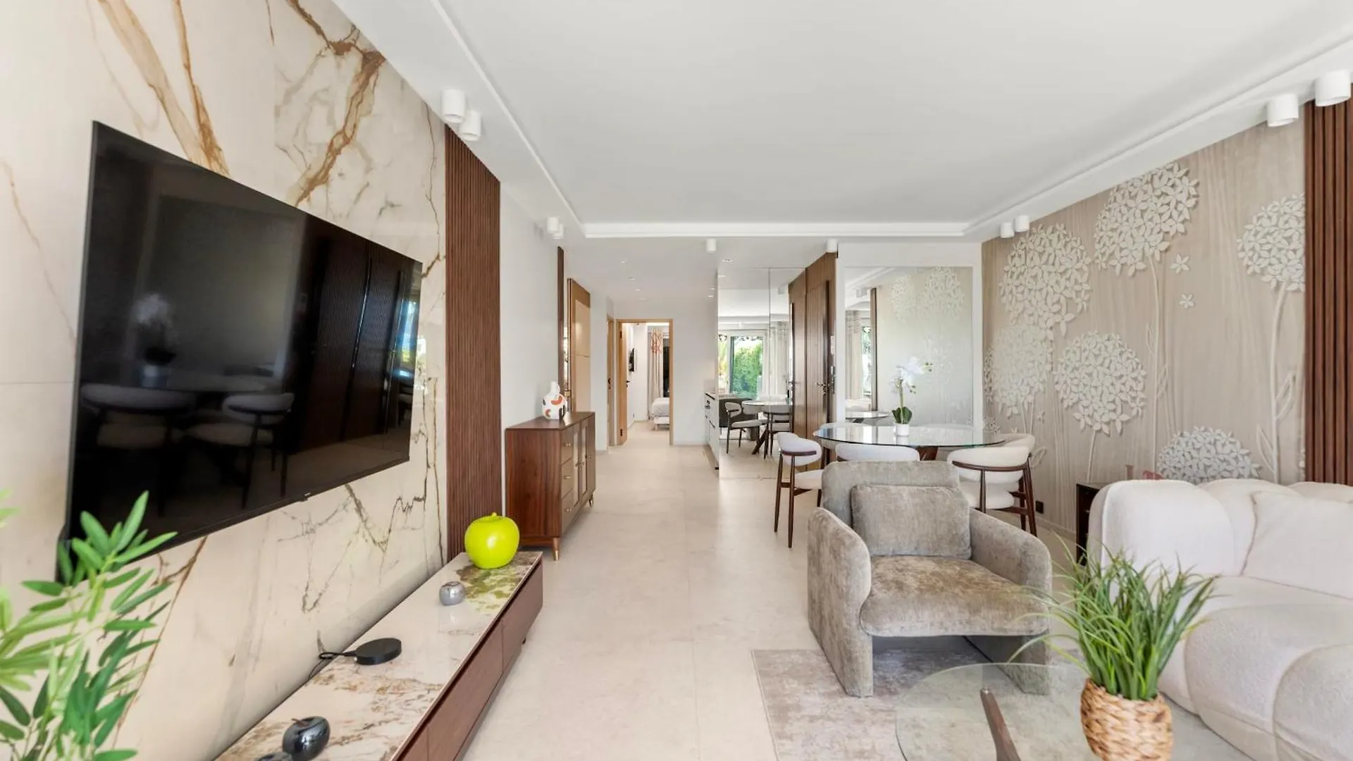 Apartment Luxueux Appartement Avec Jardin Suspendu Vue Mer 10 Min Du Palais Cannes